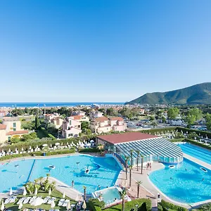 Aparthotel 2 Village, Loano
